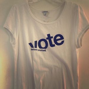 🥂sale! American Eagle T-shirt.